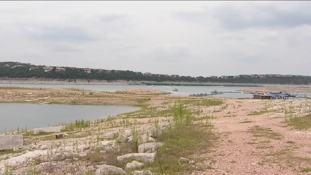 Low levels make for a difficult holiday weekend on Lake Travis
