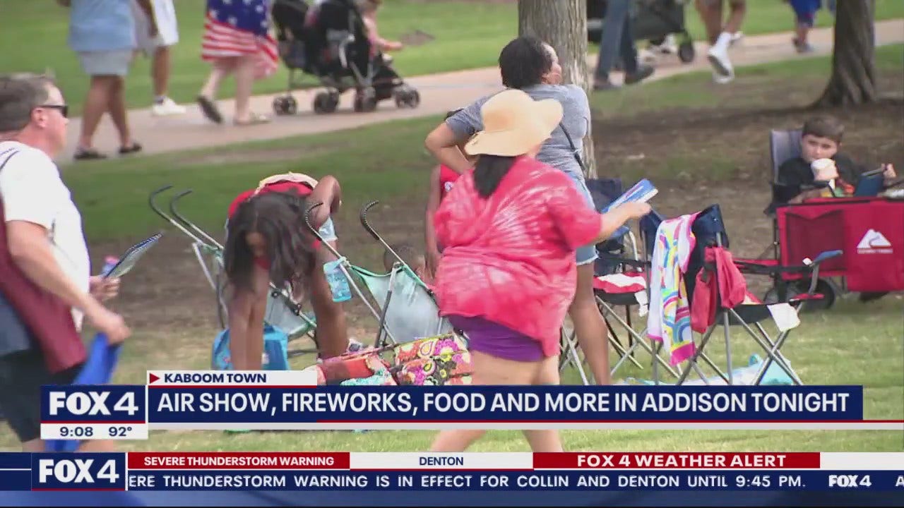 Kaboom Town draws thousands to Addison Circle Park Kaboom Town draws thousands to Addison Circle Park