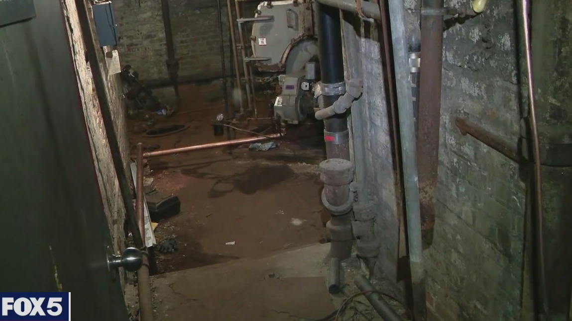 Pipes stolen from theater