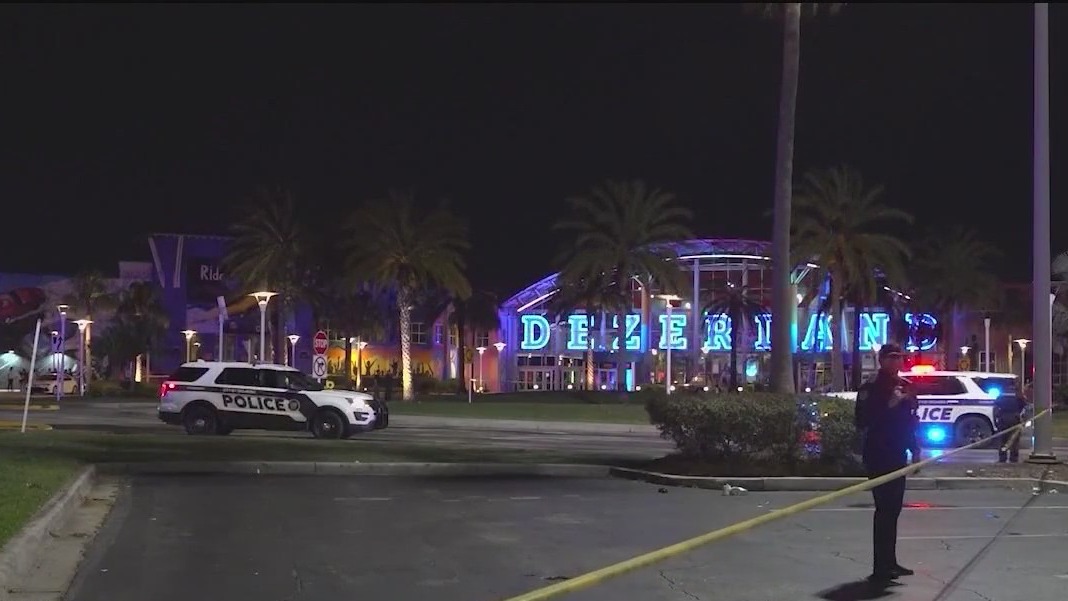 Teen arrested in shooting outside Dezerland