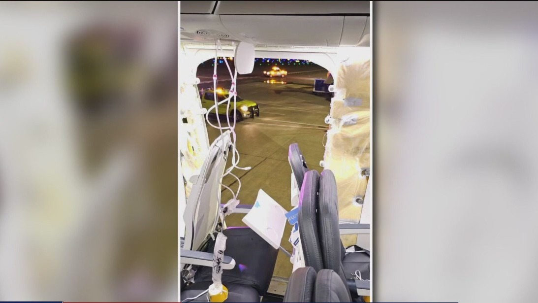 Blowout on Boeing plane causes grounding by FAA