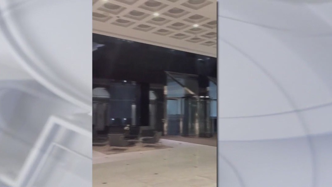 Video of storms from inside Downtown Houston building