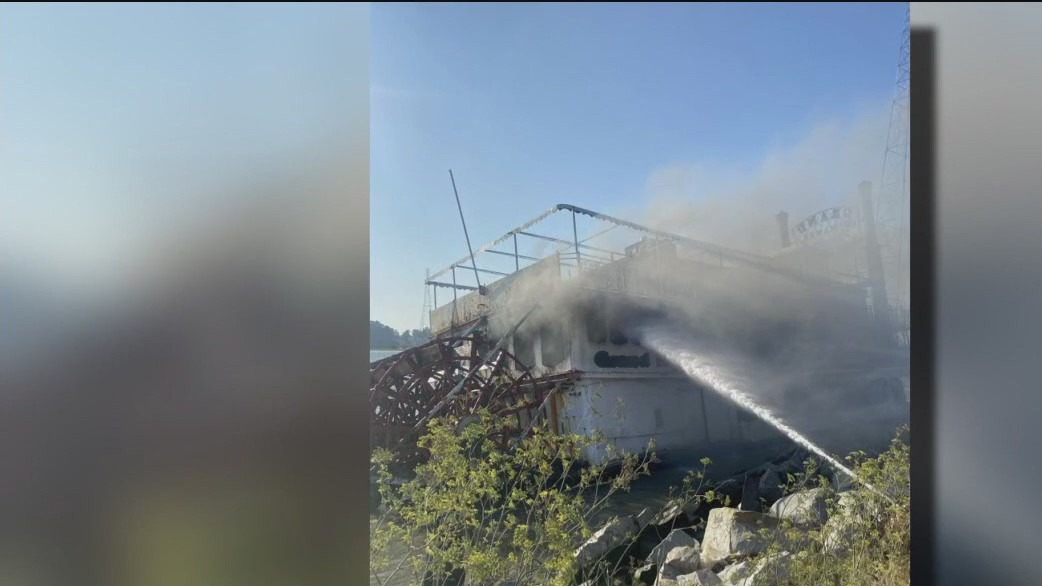 4 rescued from Vallejo boat fire