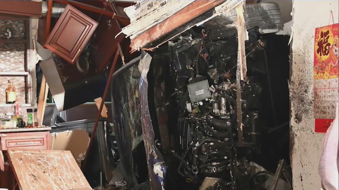 Car slams into Farmingdale condo