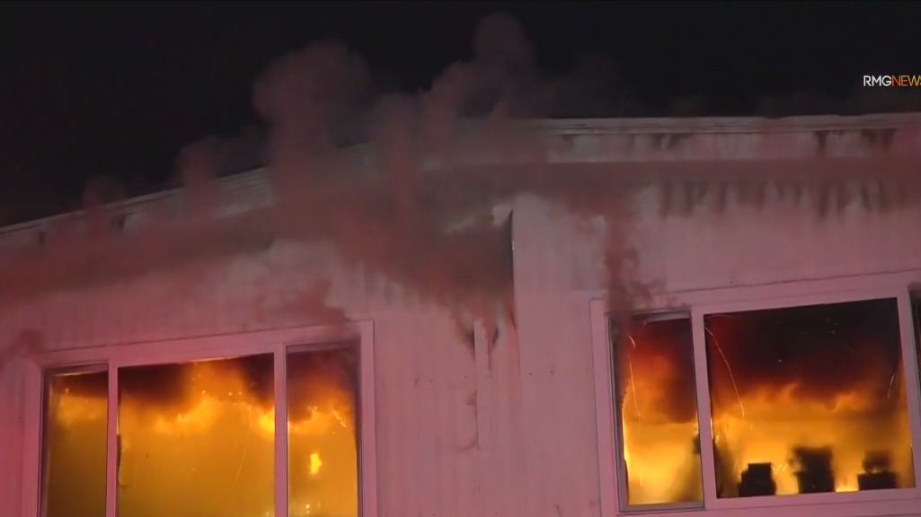 1 hospitalized after mobile home fire in Newbury Park