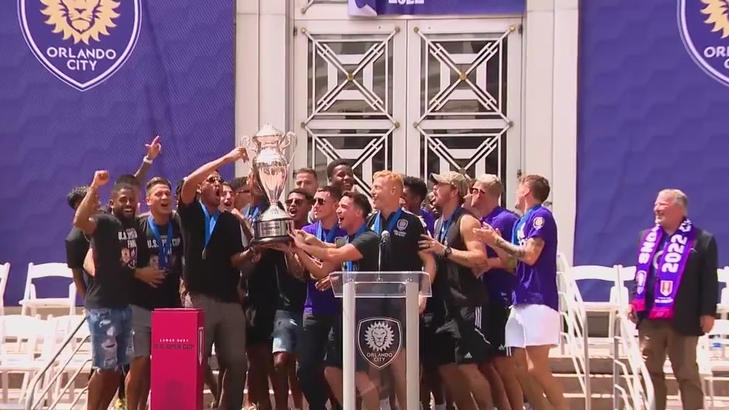 Orlando City celebrates U.S. Open Cup victory with fans