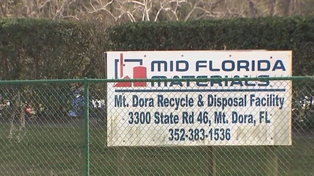 Mount Dora residents worry about foul smell
