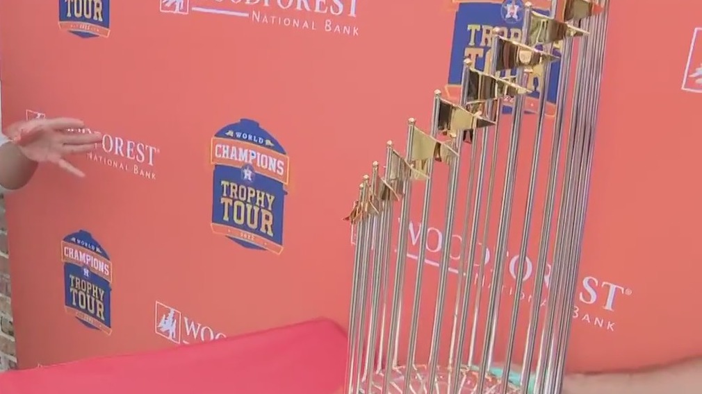 Fans head to Shipley Do-Nuts to see trophy, chance to win Astros tickets