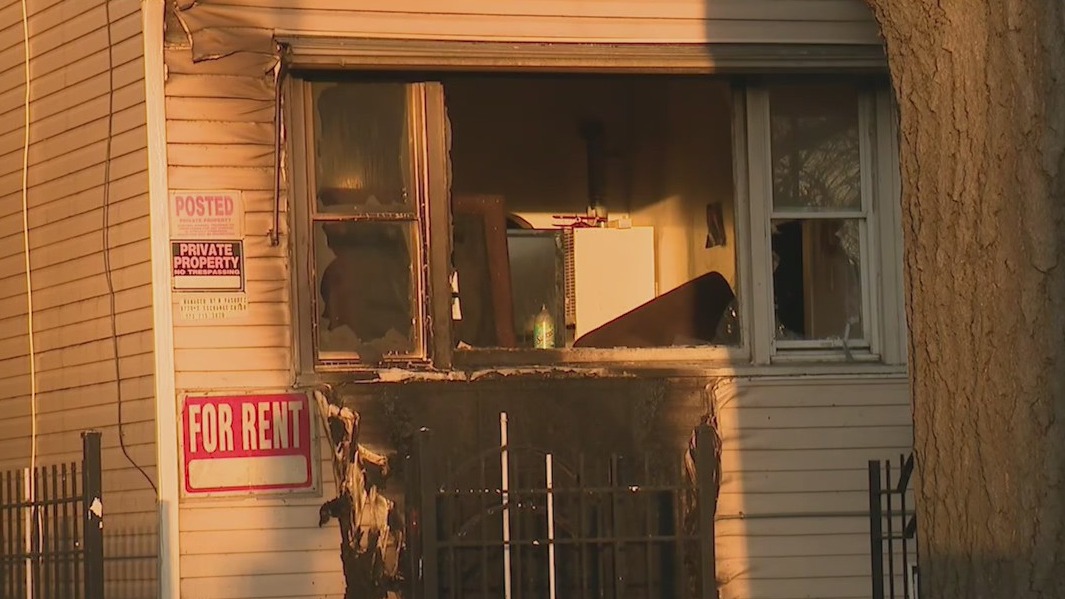 Fire rips through home in South Chicago overnight