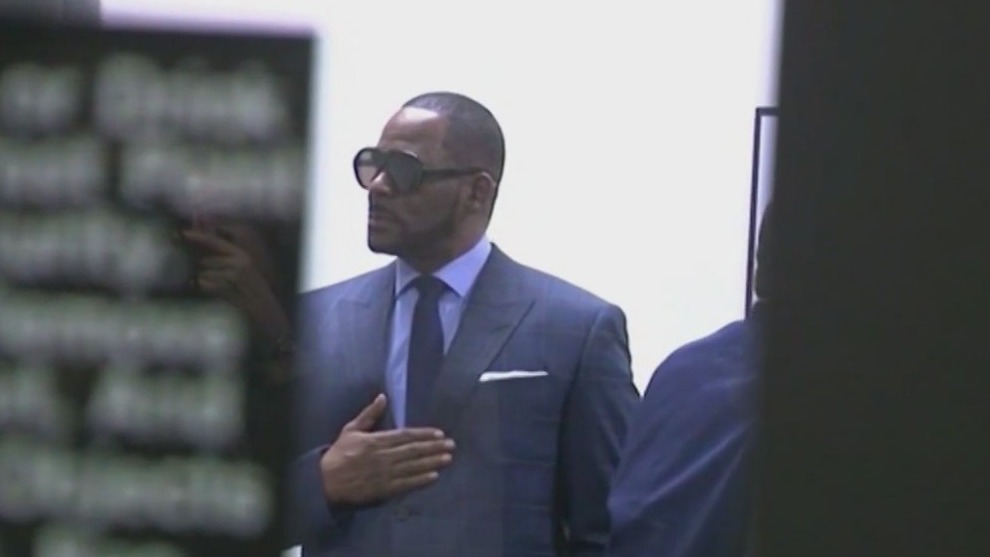 R. Kelly sentenced in Chicago child pornography case