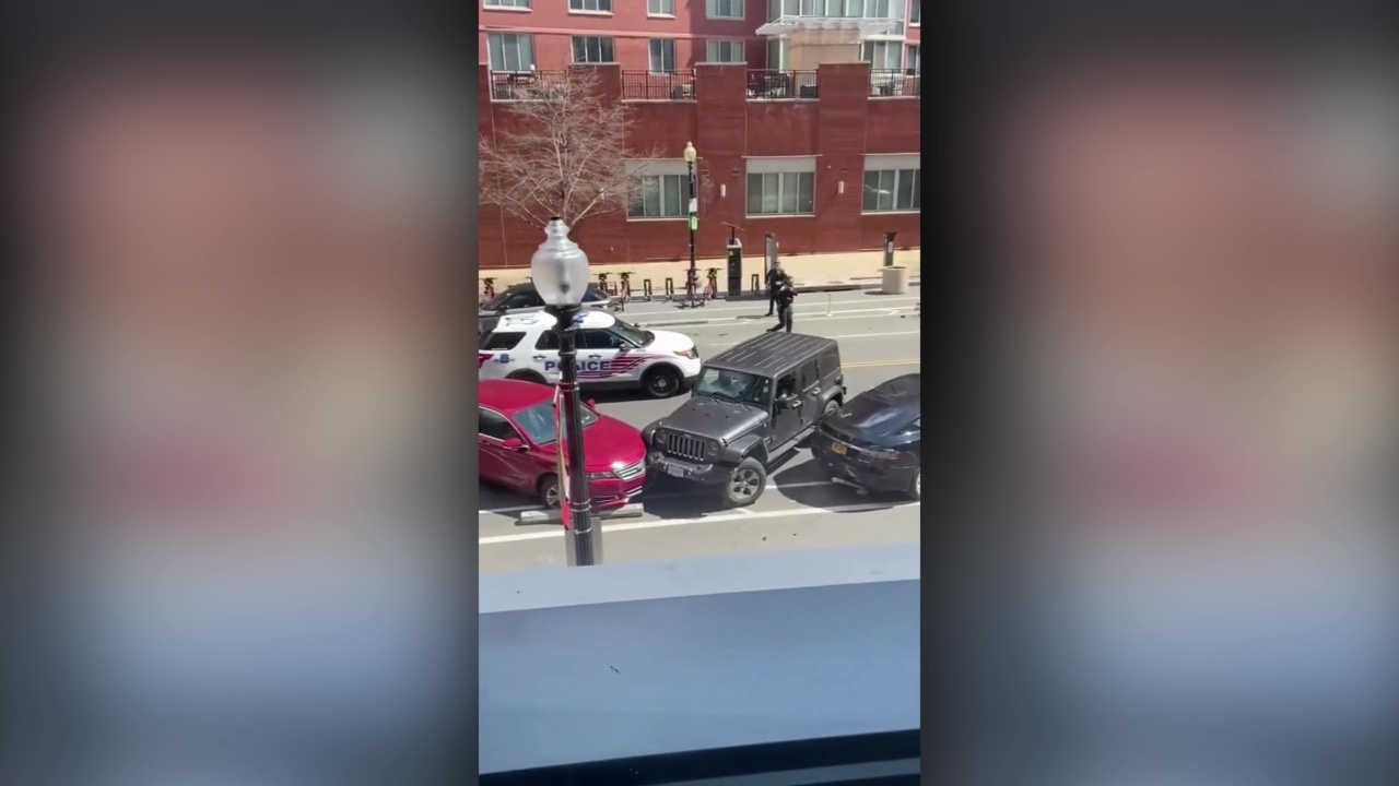 WATCH: Suspect steals unattended car, rams other cars while fleeing theft in DC
