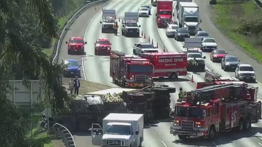 Large military vehicle overturns blocking traffic on I-5 in Federal Way