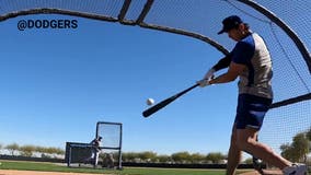 Shohei Ohtani batting practice with Dodgers