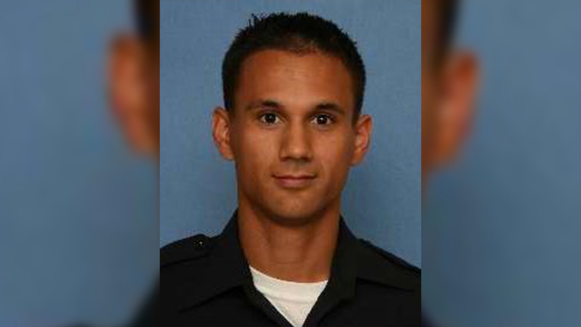 Ex-AZ police officer indicted for child porn