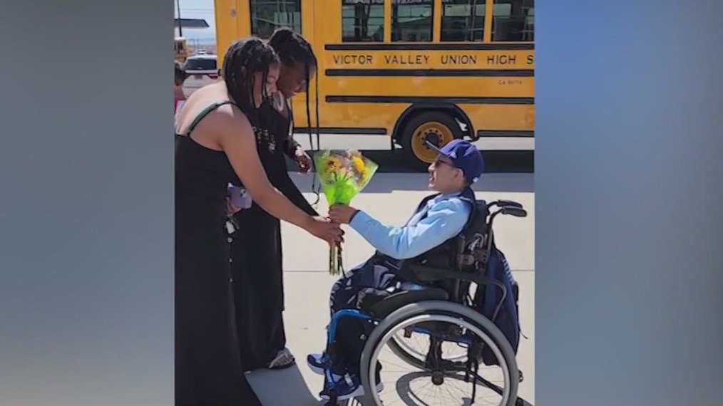 Special needs student in California gets not one, but two prom dates