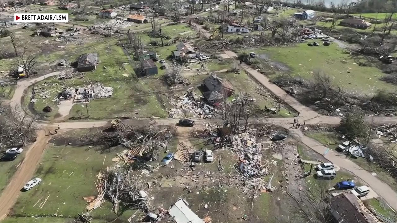 Cleanup continues after Mississippi tornado carved trail of devastation