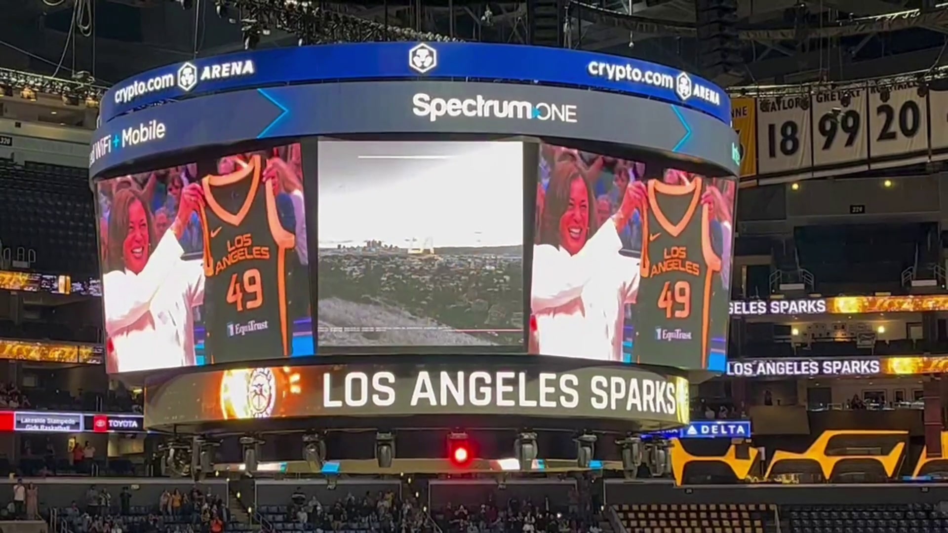 Kamala Harris honored at LA Sparks game