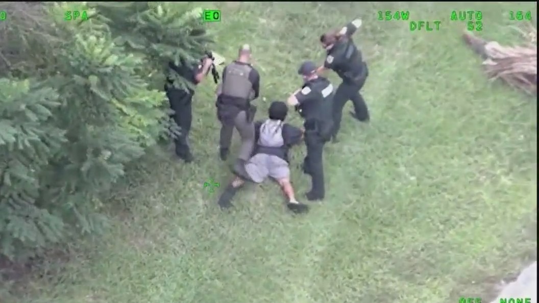 Florida deputies take down murder suspect