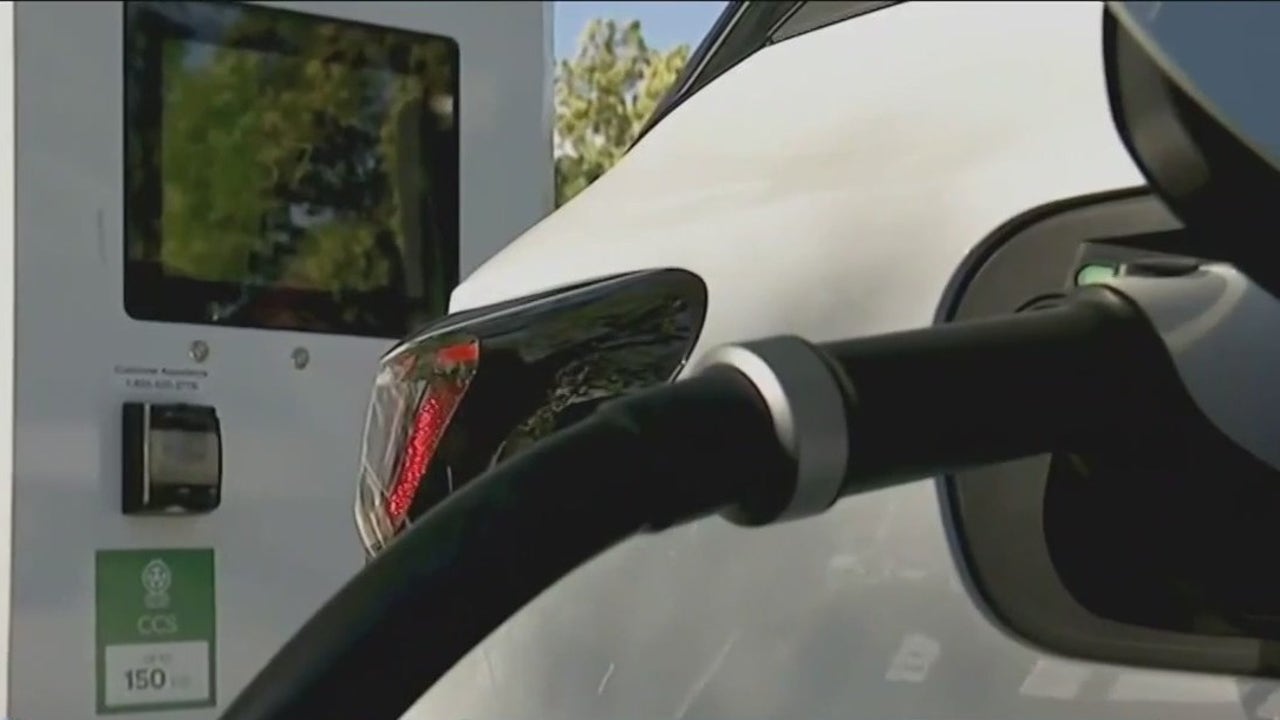 Illinois EPA Electric Vehicle Program Out Of Money | FOX 32 Chicago