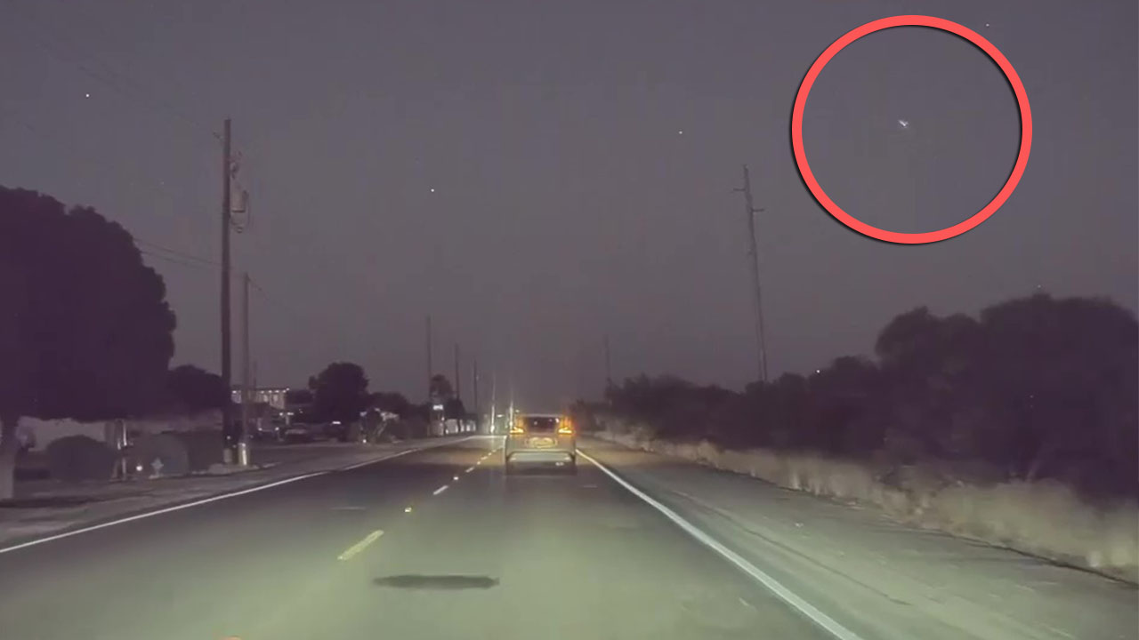 Shooting star captured on Tesla cam in Arizona