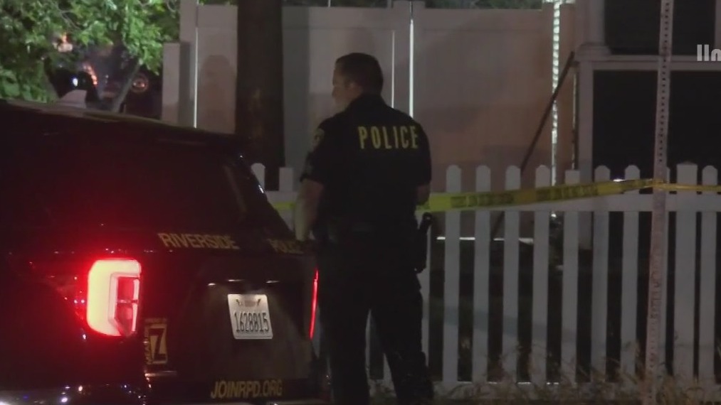 Elderly man's hand chopped off with sword