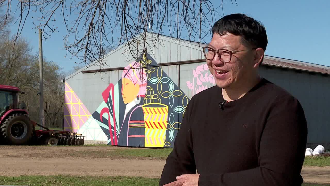 Hmong farmers shift to life on Minnesota farm