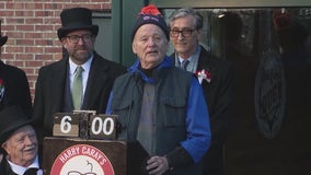 Bill Murray reunites with ‘Groundhog Day’ cast in Chicago