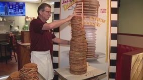 Phoenix chef attempts to break pancake stacking world record