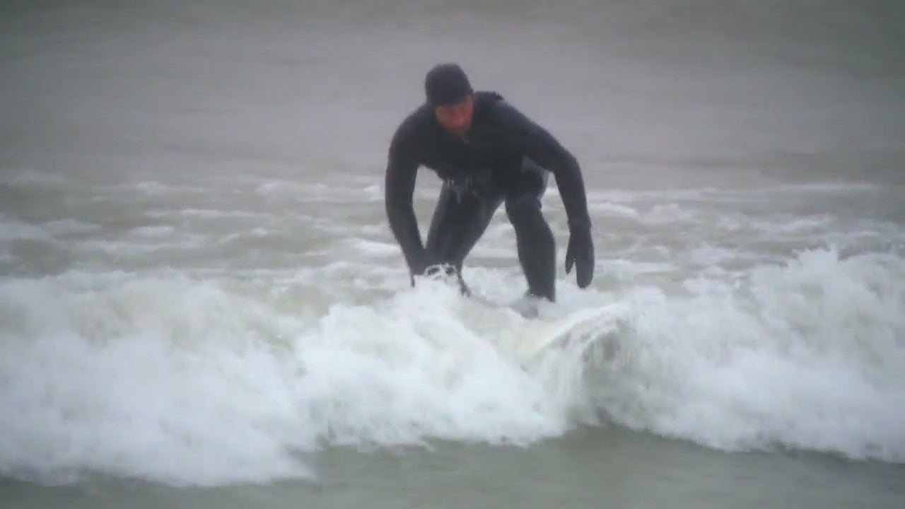 Winter surfing on Lake Michigan FOX 32 Chicago