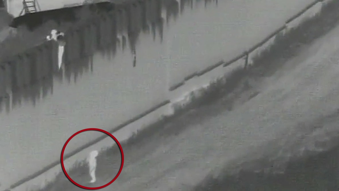 Child dropped over border into U.S. from Mexico