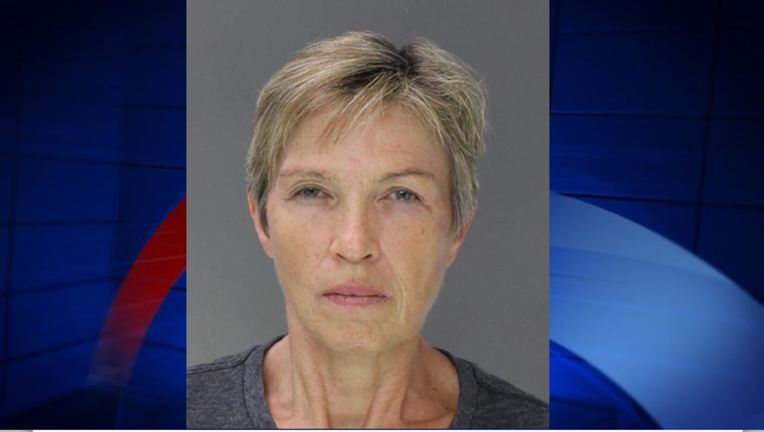 Woman in custody after allegedly robbing bank | FOX 29 Philadelphia