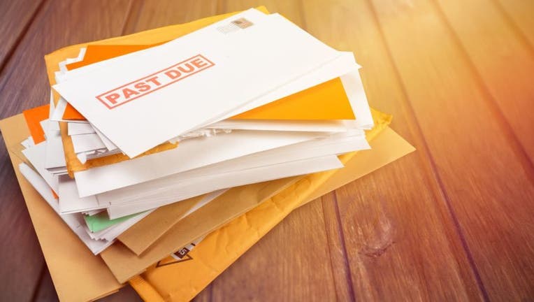 Credible-debt-past-due-iStock-1181633121.jpg