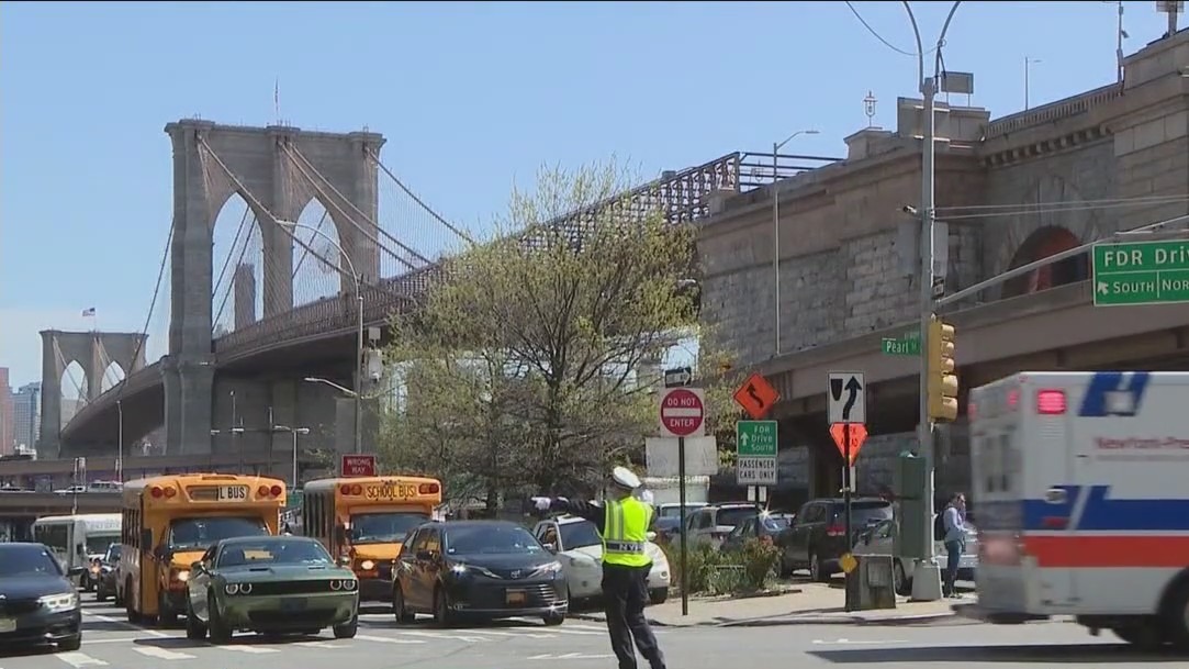 Bridges and congestion pricing