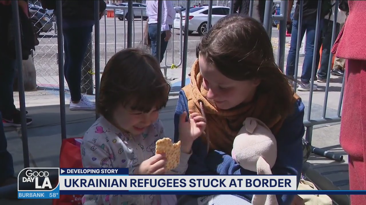 Ukrainian refugees stuck at border