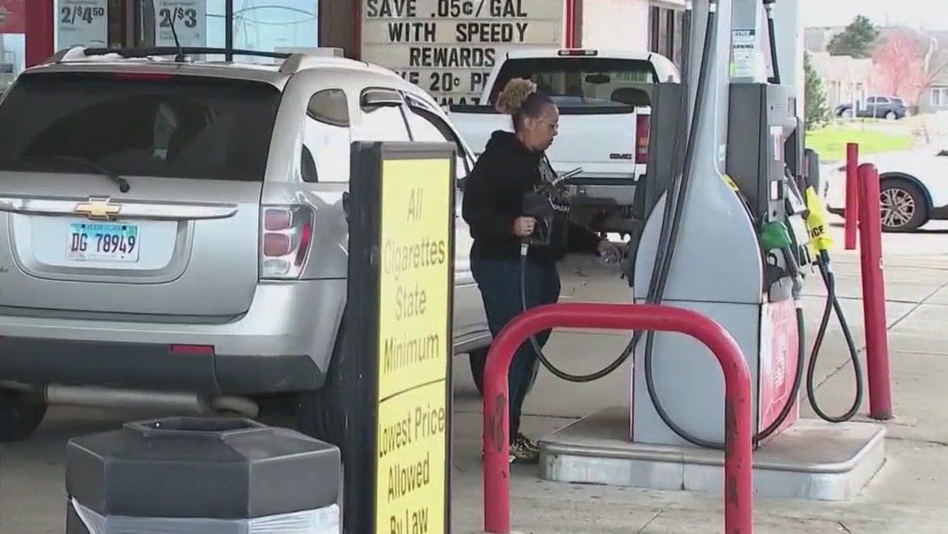 Chicago gas prices spike amid heat wave, production constraints