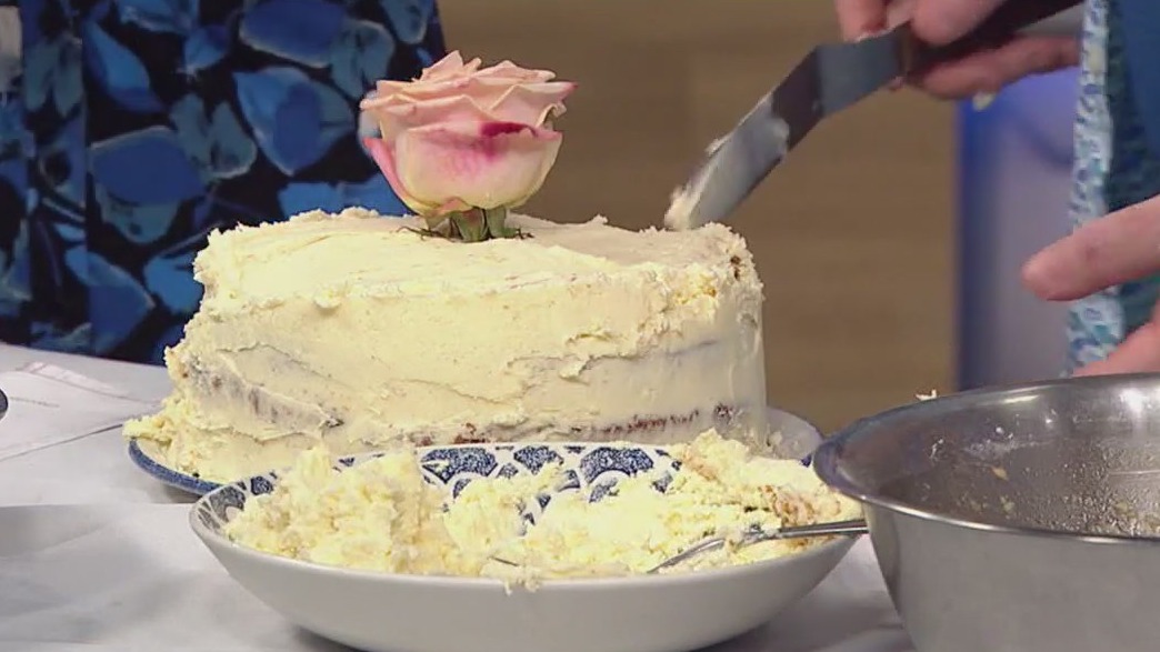Chicago chef shares famed Hummingbird cake recipe