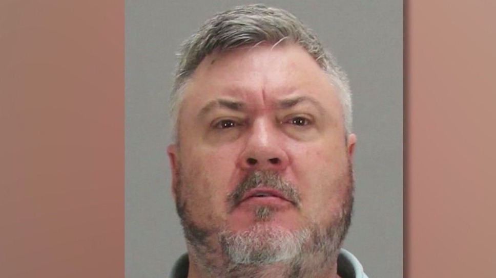 Airport attack suspect to undergo mental exam