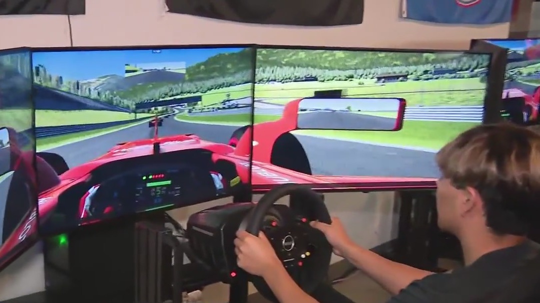 Flightdeck Rogue Racing cruises into Anaheim