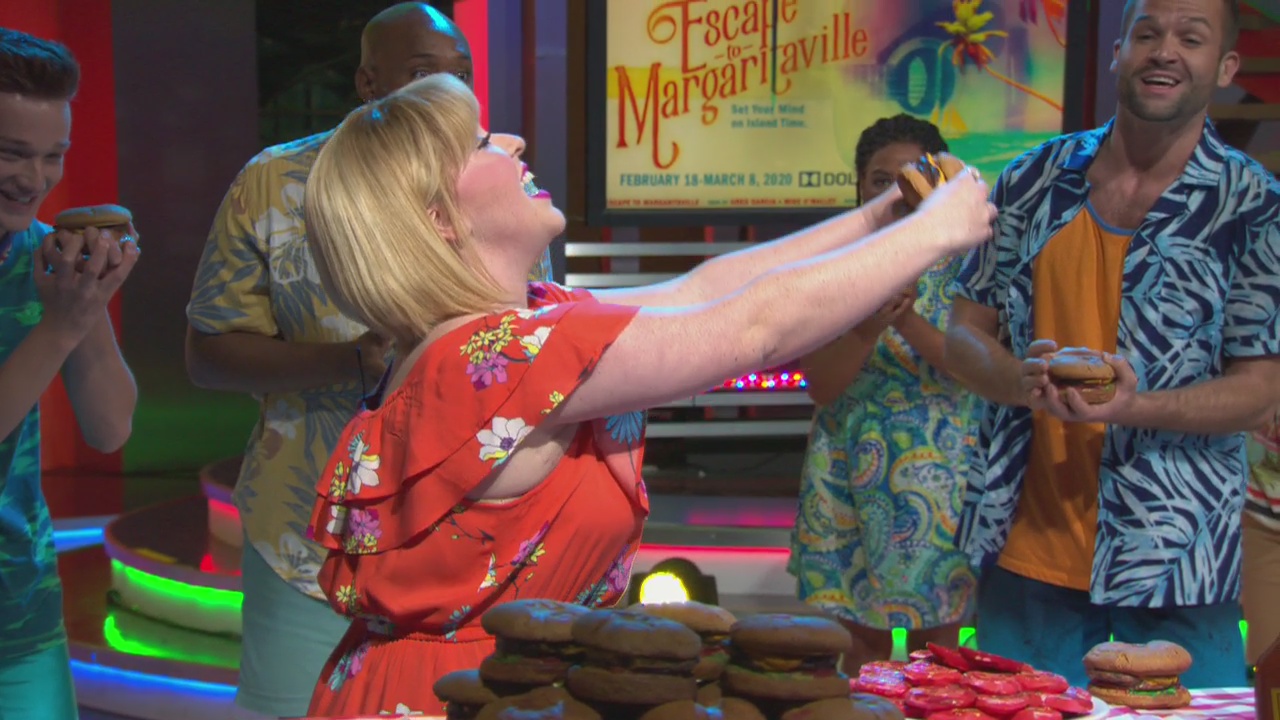 Cast of Escape to Margaritaville performs Cheeseburger in Paradise live on GDLA