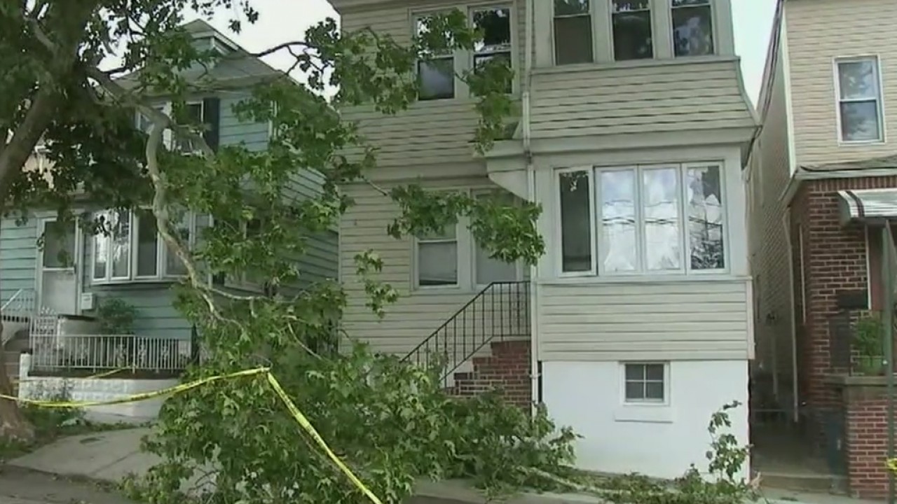 Tornado hits Queens