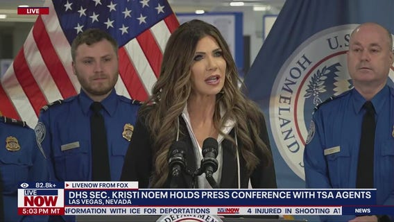 Sec. Noem holds press conference with TSA agents