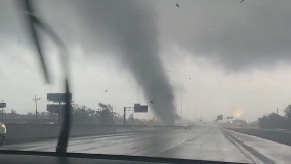 Tornado rips through southern Texas highway