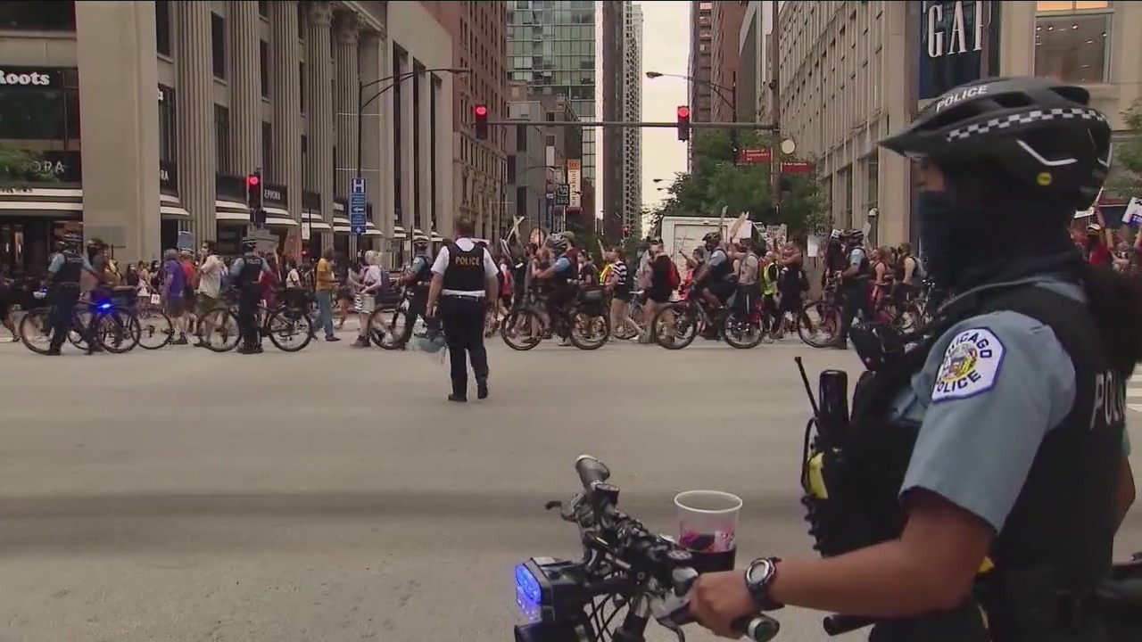 Chicago police prepare for mass protests at DNC