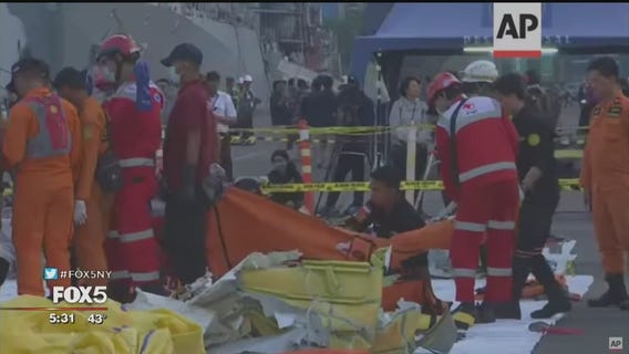 Boeing jetliner crashes