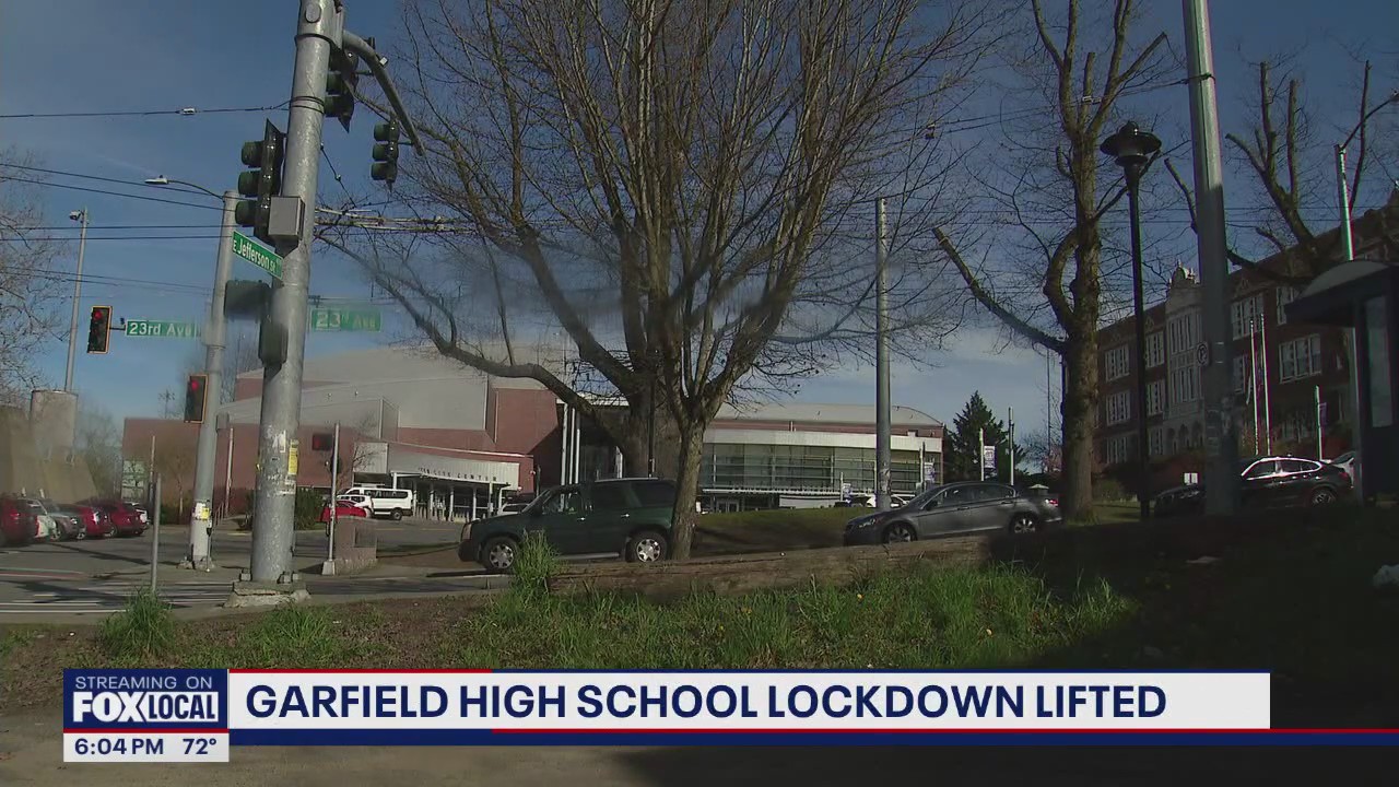 Garfield HS placed on lockdown over nearby robbery