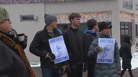 Community holds rally for Justine Damond following Noor charges