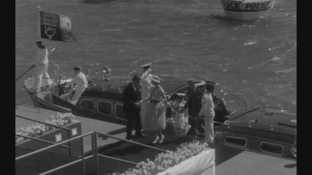 Chicago reacts to death of Queen Elizabeth II, reminisces about her 1959 visit to the city