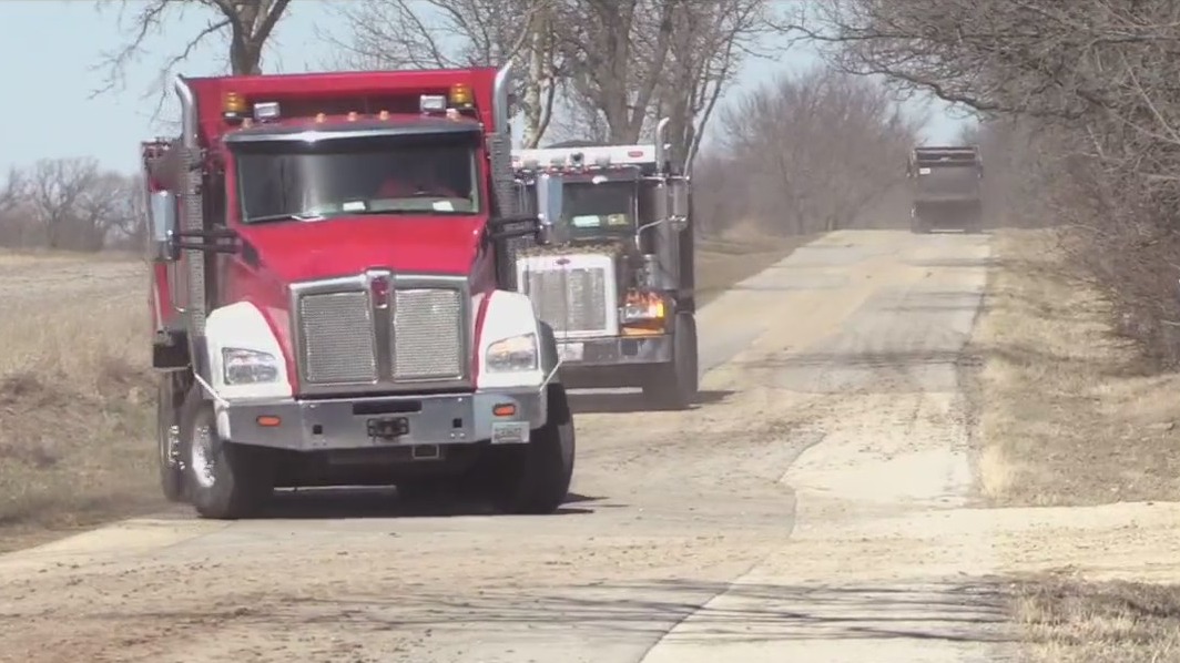 Palmyra bird-flu carcass composting begins, neighbors concerned