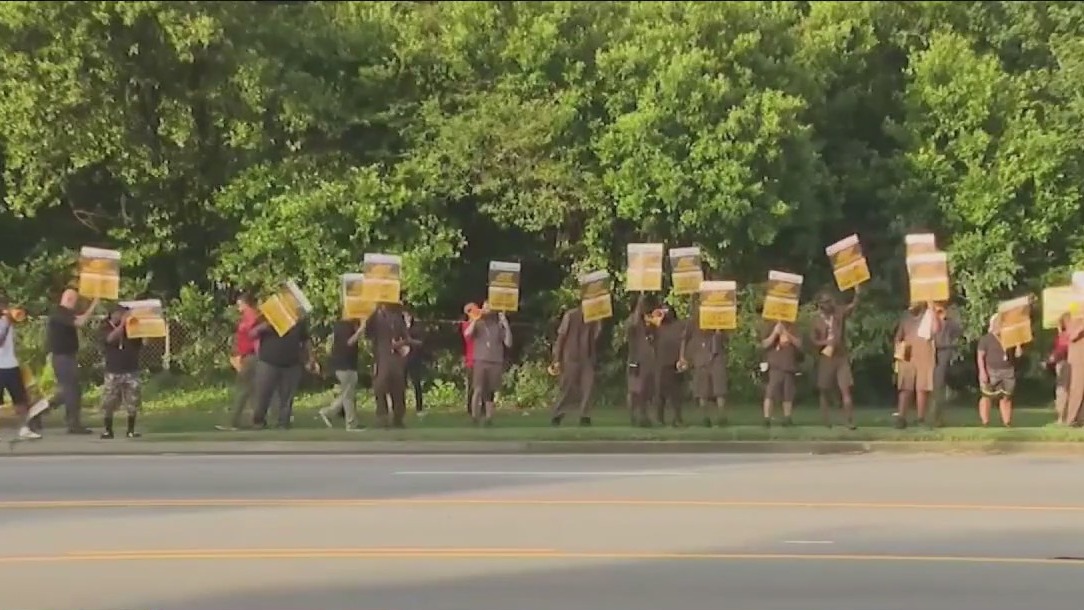 UPS strike looms as labor contract deadline approaches