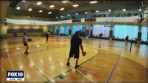 Phoenix gym offering open play pickleball